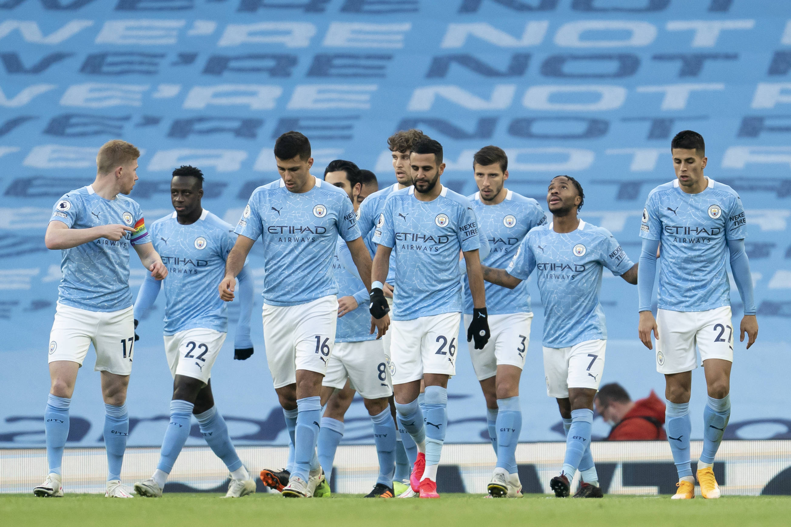 带动侧翼投 带动侧翼投